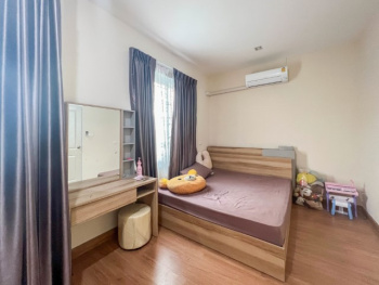 *****ทาวน์เฮ้าส์มือสองย่านนนทบุรี ม.โกลเด้นทาวน์ รัตนาธิเบศร์-ไทรม้า หลังมุม! เนื้อที่มากถึงเกือบ 17 ตร.ว. ฟังก์ชัน 3 ห้องนอน 2 ห้องน้ำ 1 ที่จอดรถ บ้านสวยพร้อมเข้าอยู่ บรรยากาศเงียบสงบ บนทำเลเดินทางสะดวก ใกล้รถไฟฟ้าสายสีม่วง "สถานีไทรม้า และบางรักน้อยท่าอิฐ"